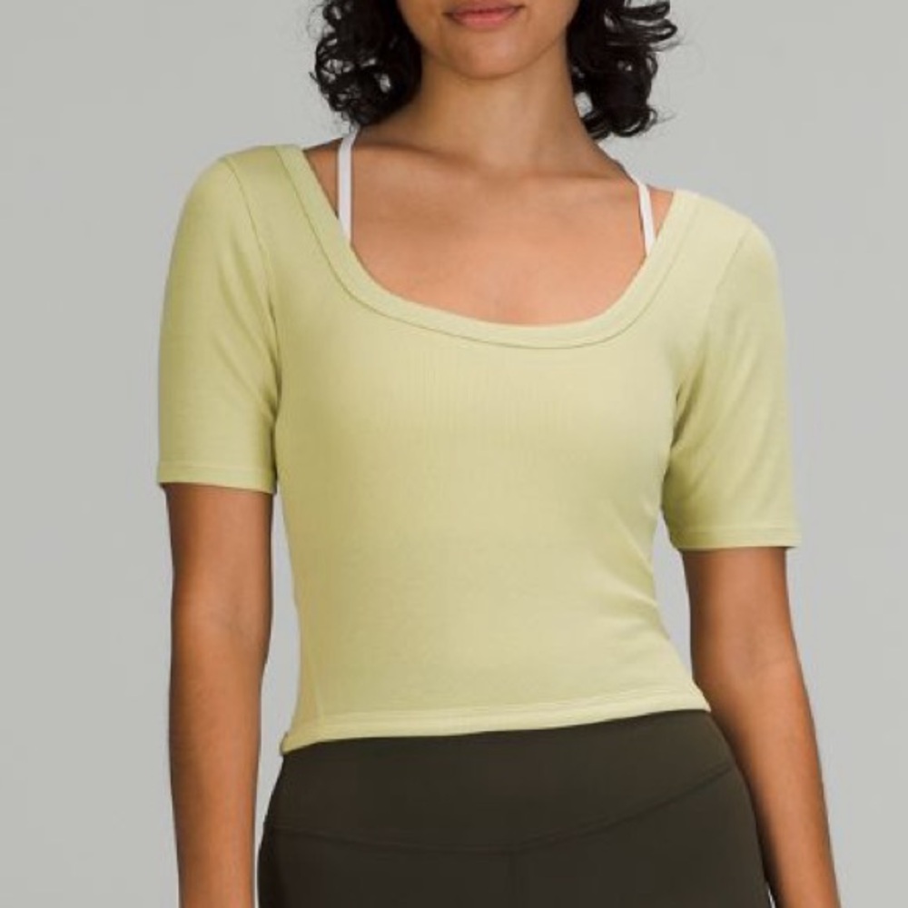 Lululemon Ribbed Held Tight Tee NWT Size 6